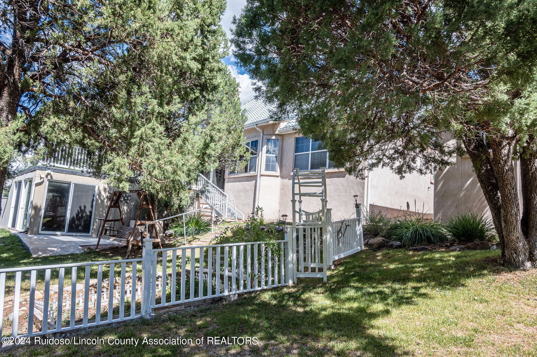 118 Altamira Drive