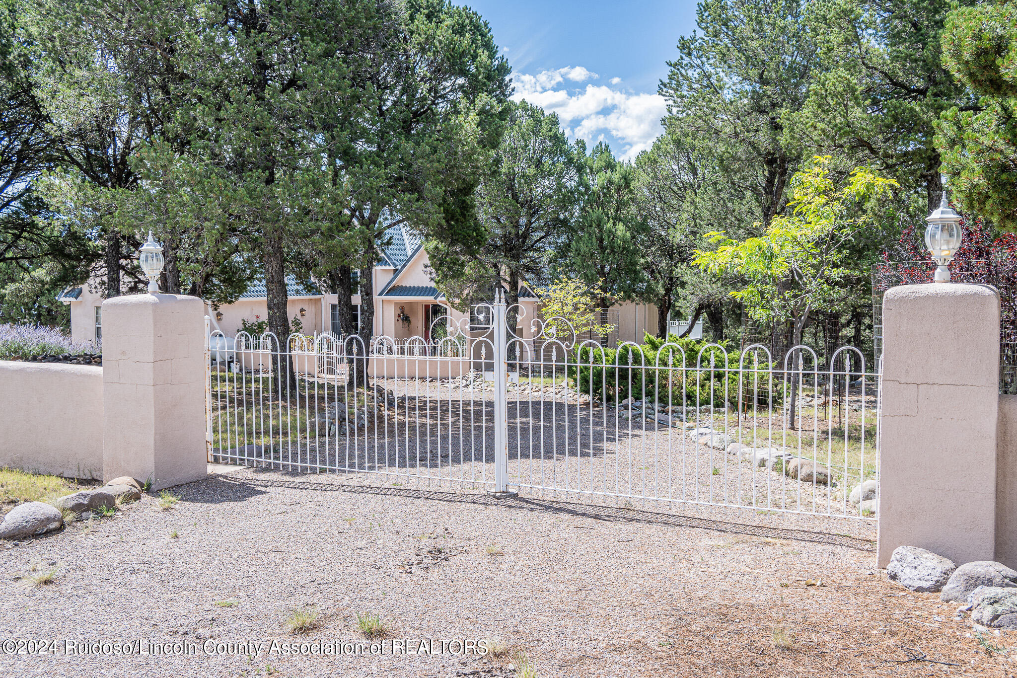 118 Altamira Drive