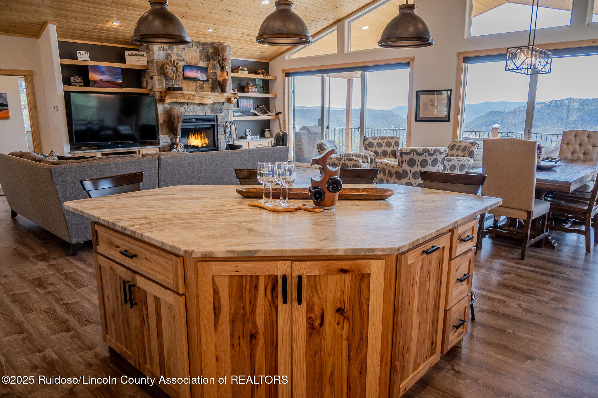 502 Mountain High Circle