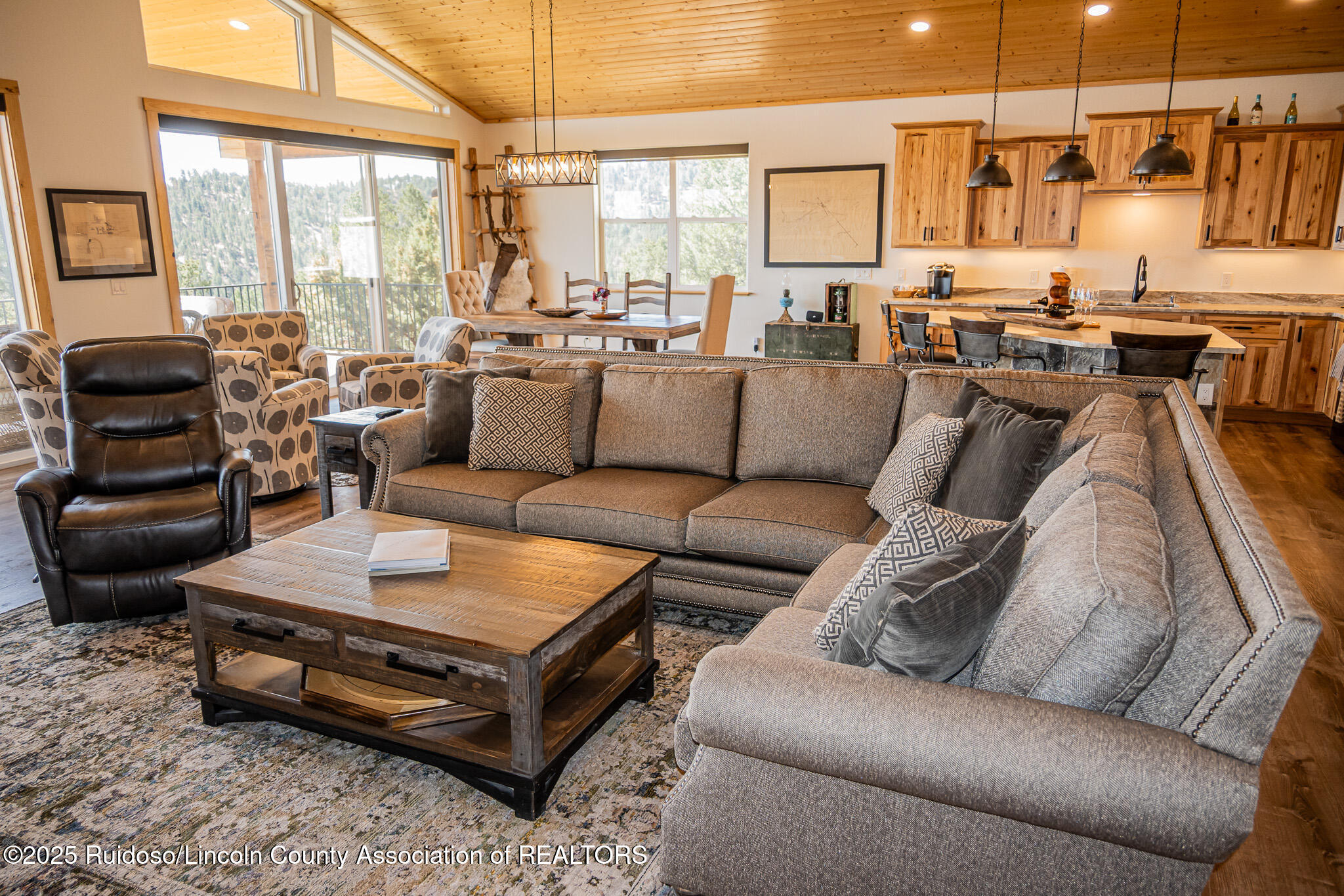 502 Mountain High Circle