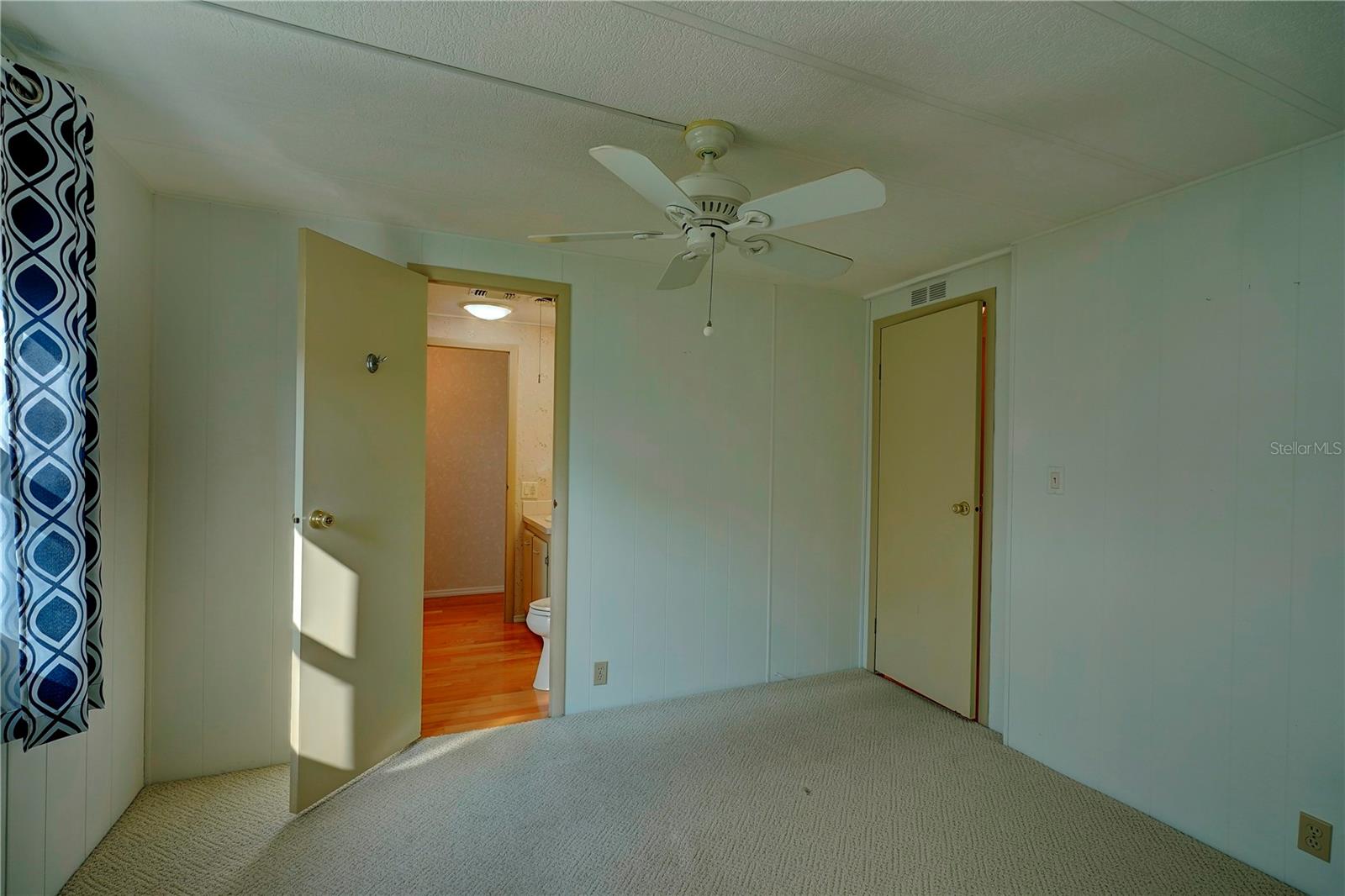 4220 14TH STREET E