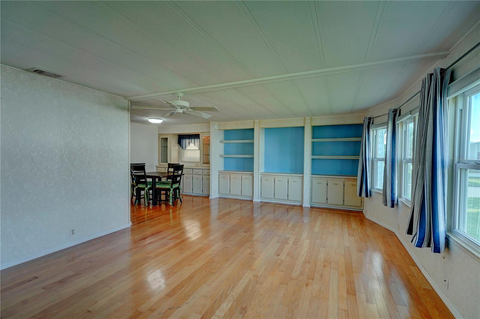 4220 14TH STREET E