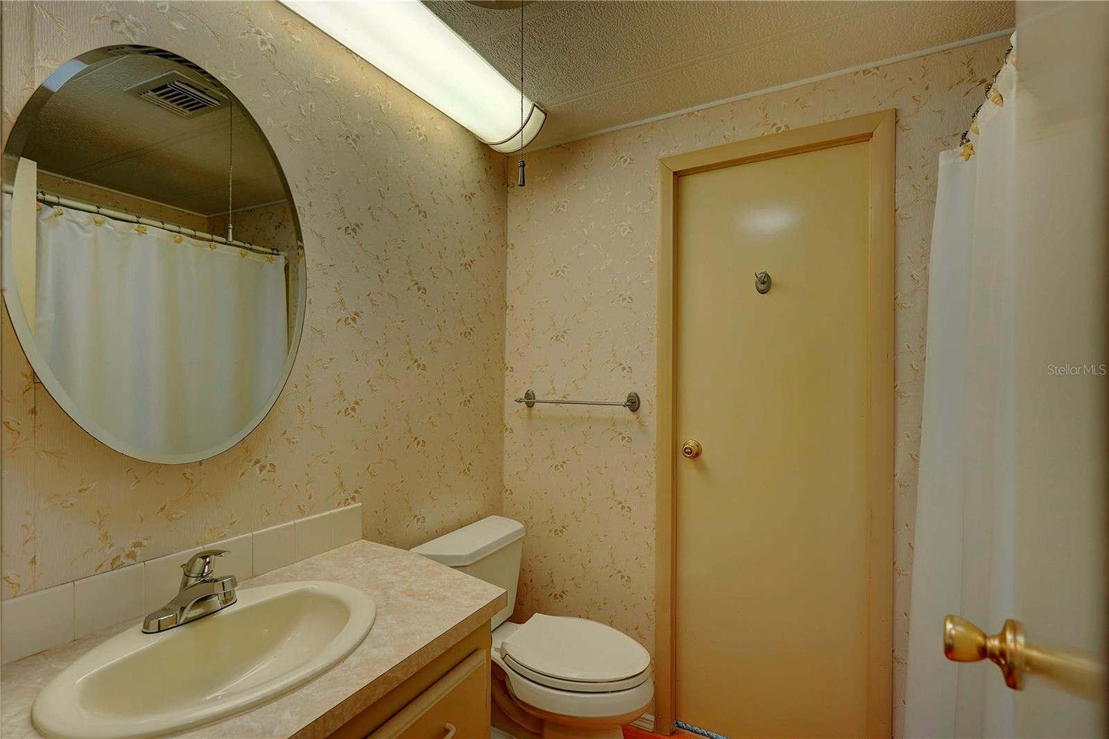 4220 14TH STREET E