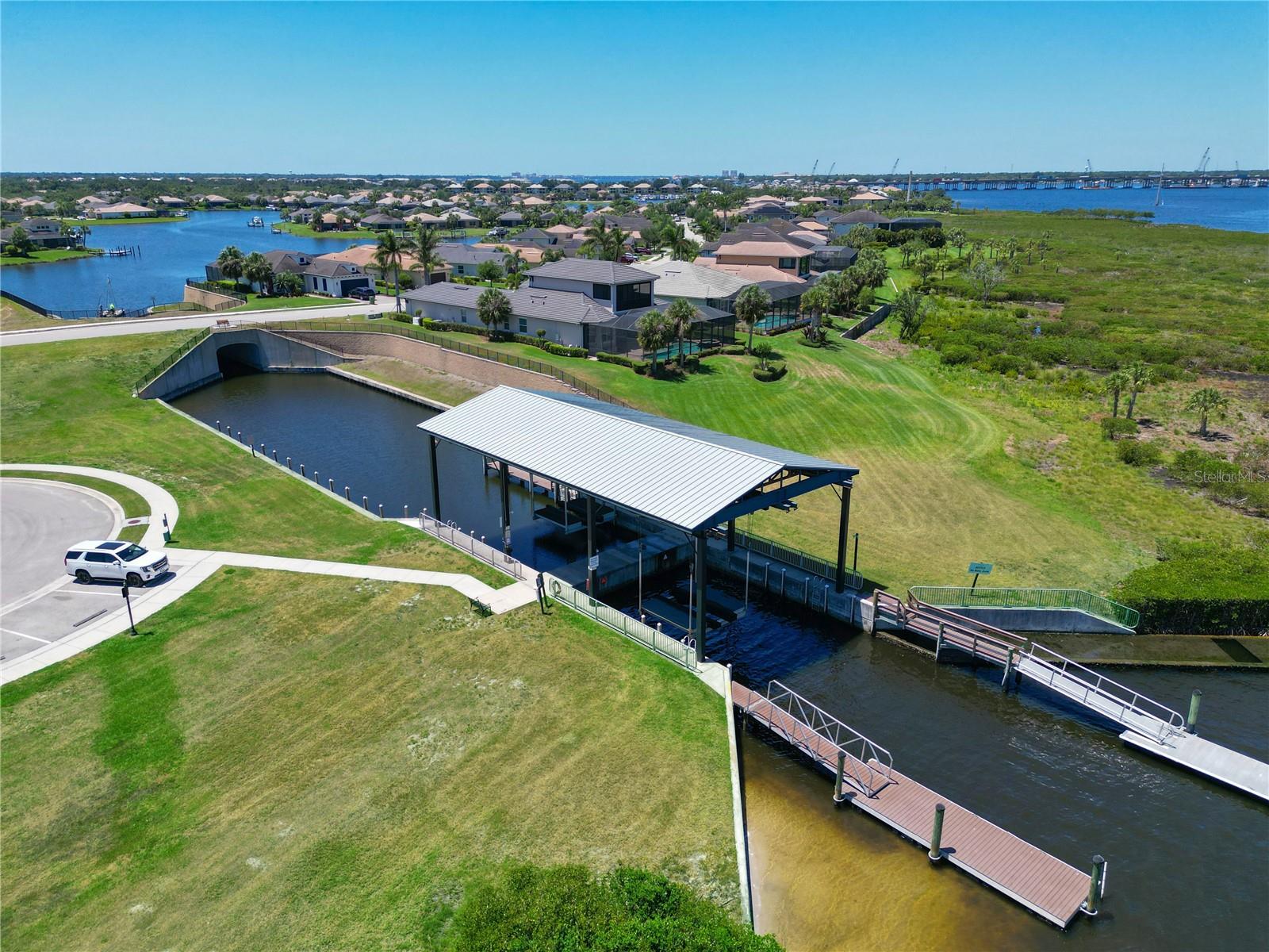 1010 TIDEWATER SHORES LOOP #201