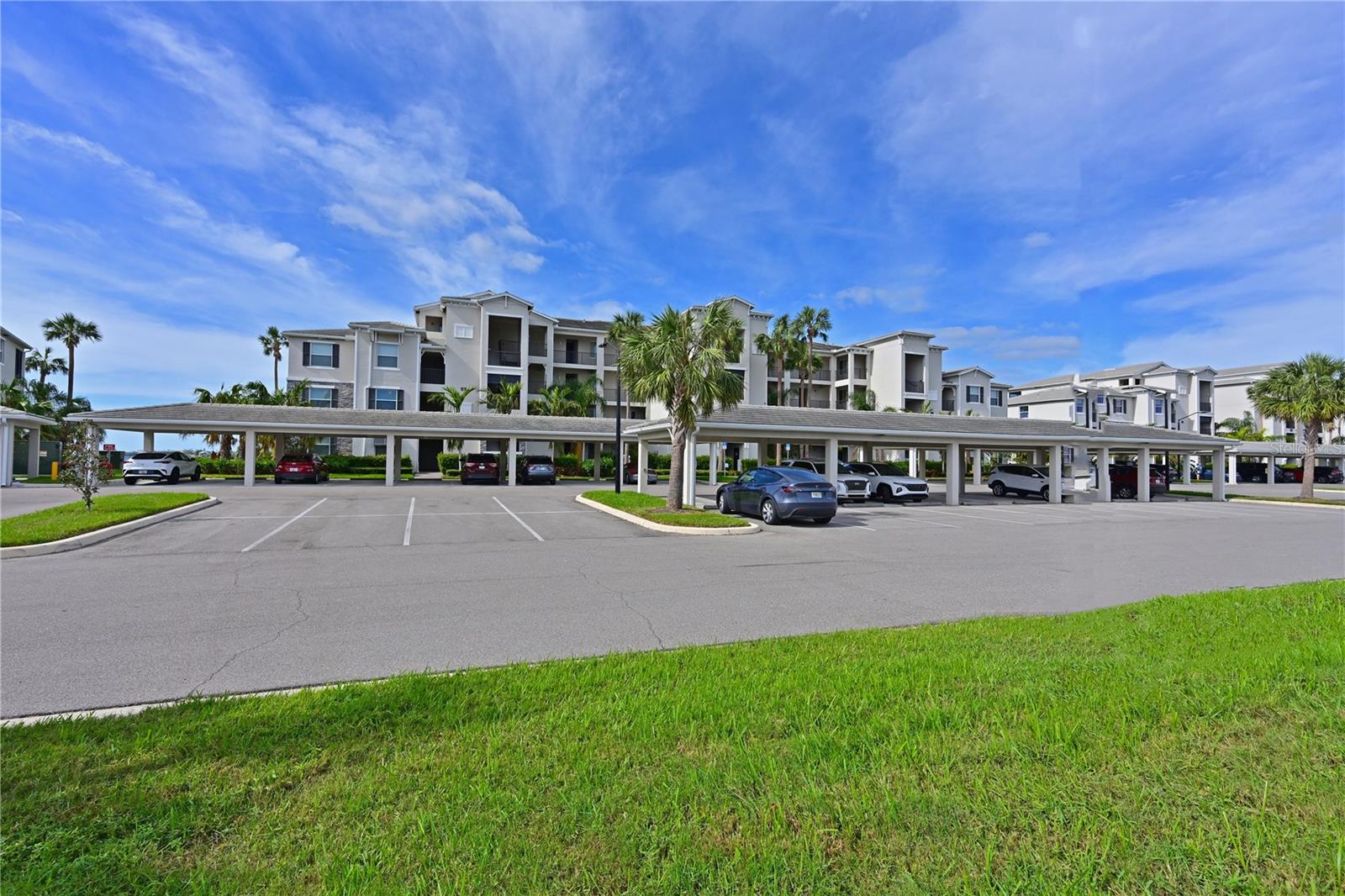 1010 TIDEWATER SHORES LOOP #201