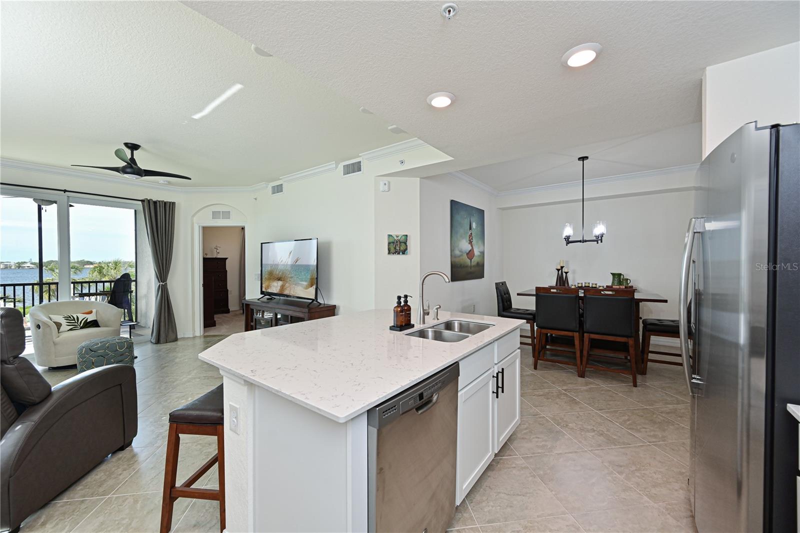 1010 TIDEWATER SHORES LOOP #201