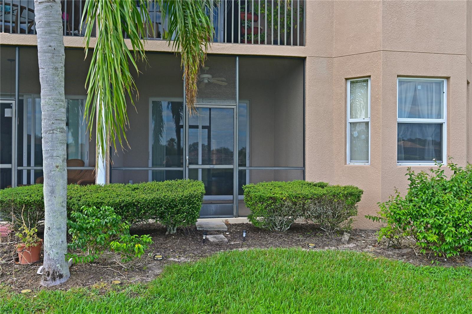 819 FAIRWAYCOVE LN #103