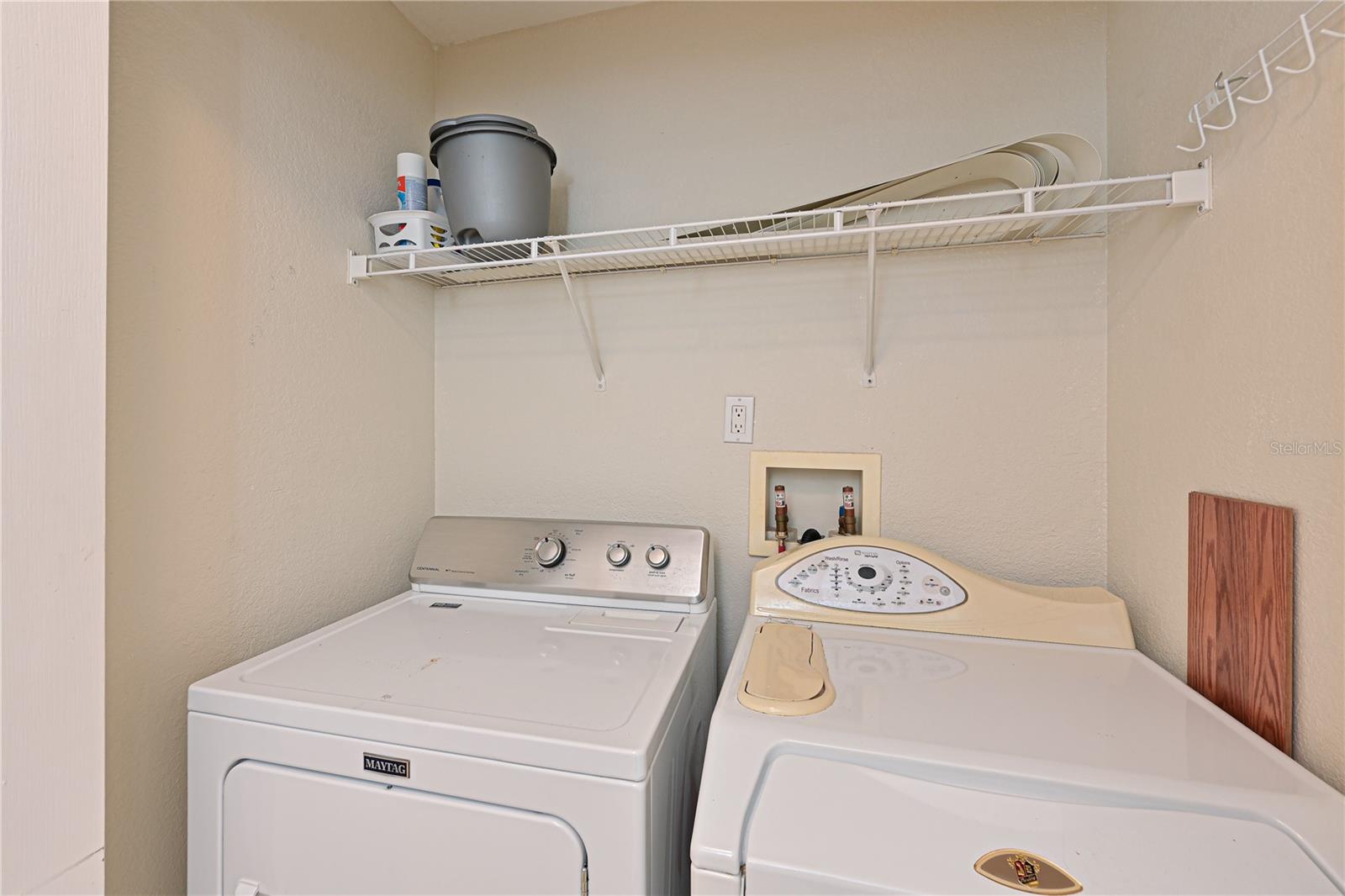 819 FAIRWAYCOVE LN #103