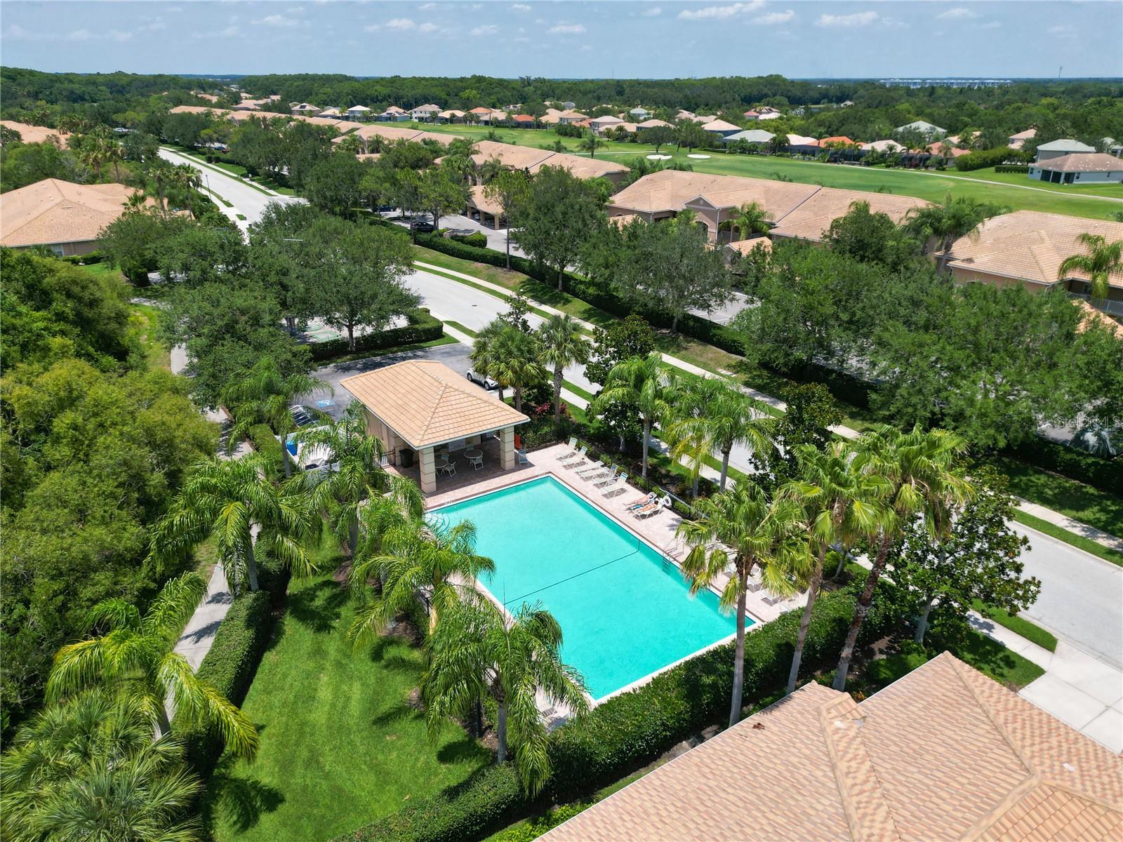 819 FAIRWAYCOVE LN #103