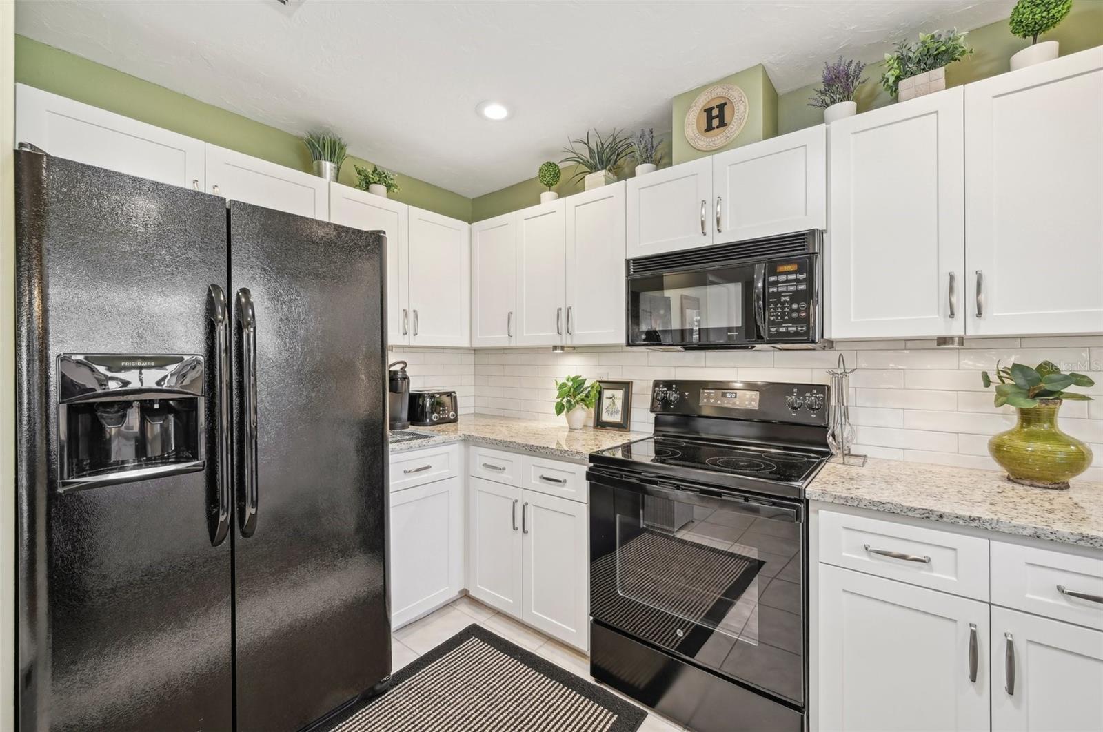 5808 GARDEN LAKES MAJESTIC