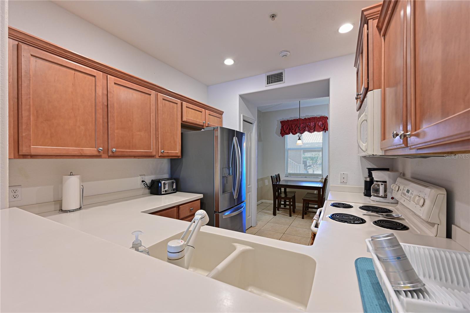 1003 FAIRWAYCOVE LN #101