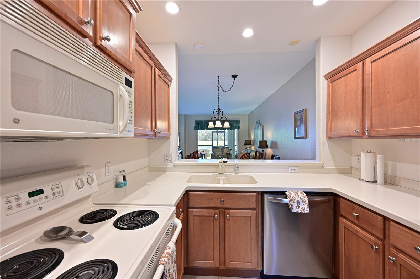 1003 FAIRWAYCOVE LN #101