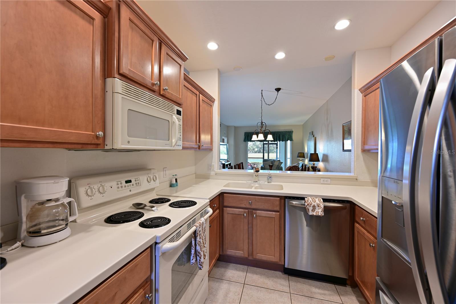 1003 FAIRWAYCOVE LN #101