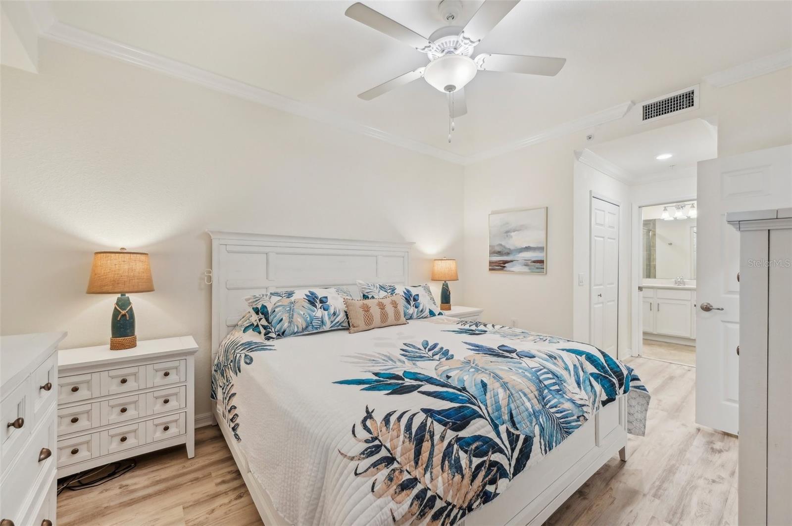 850 TIDEWATER SHORES LOOP #202