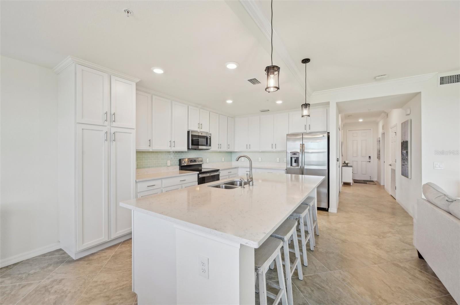 850 TIDEWATER SHORES LOOP #202