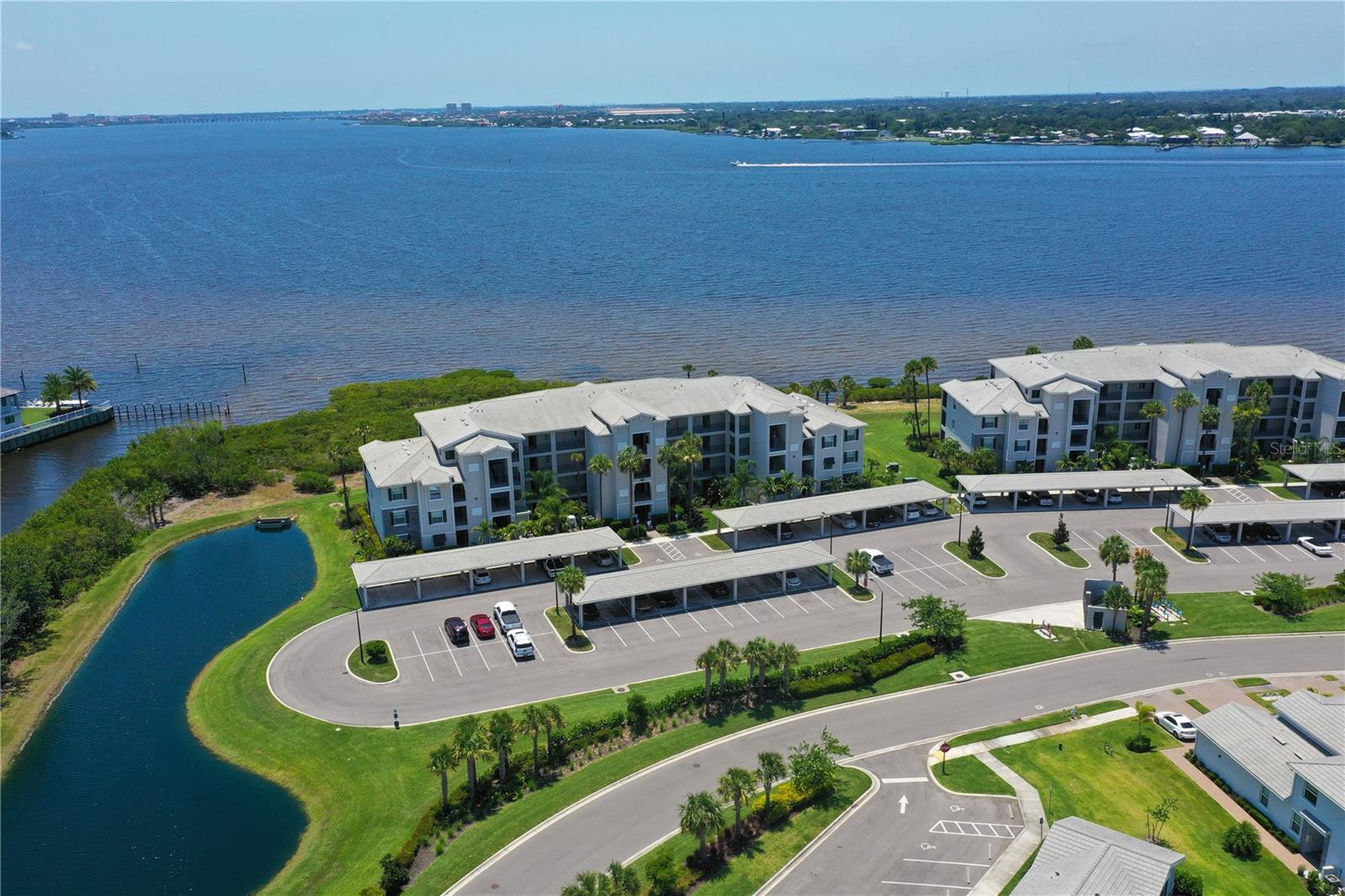 850 TIDEWATER SHORES LOOP #202