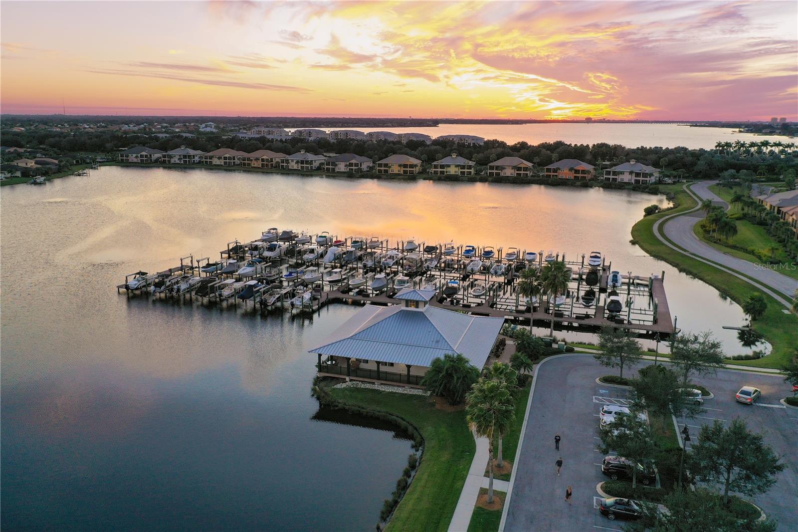 850 TIDEWATER SHORES LOOP #202