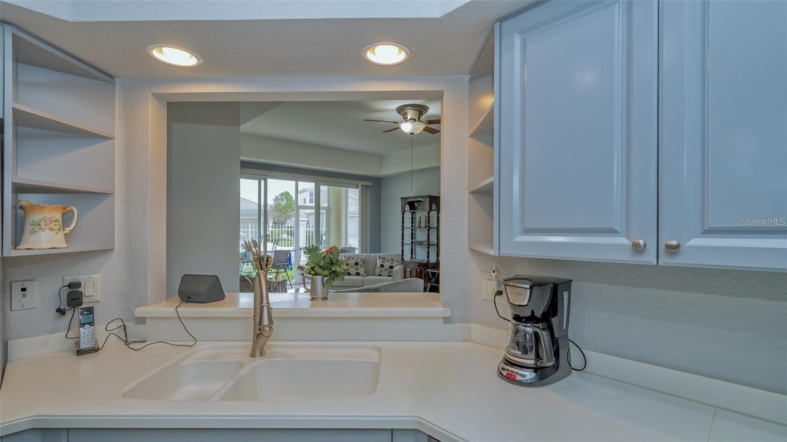 7357 FOUNTAIN PALM CIR #11-102