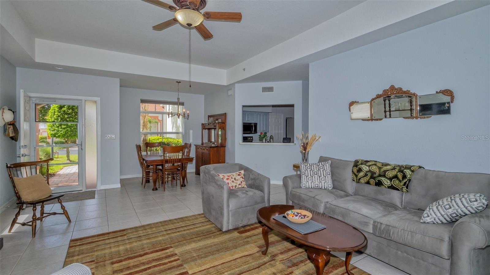 7357 FOUNTAIN PALM CIR #11-102