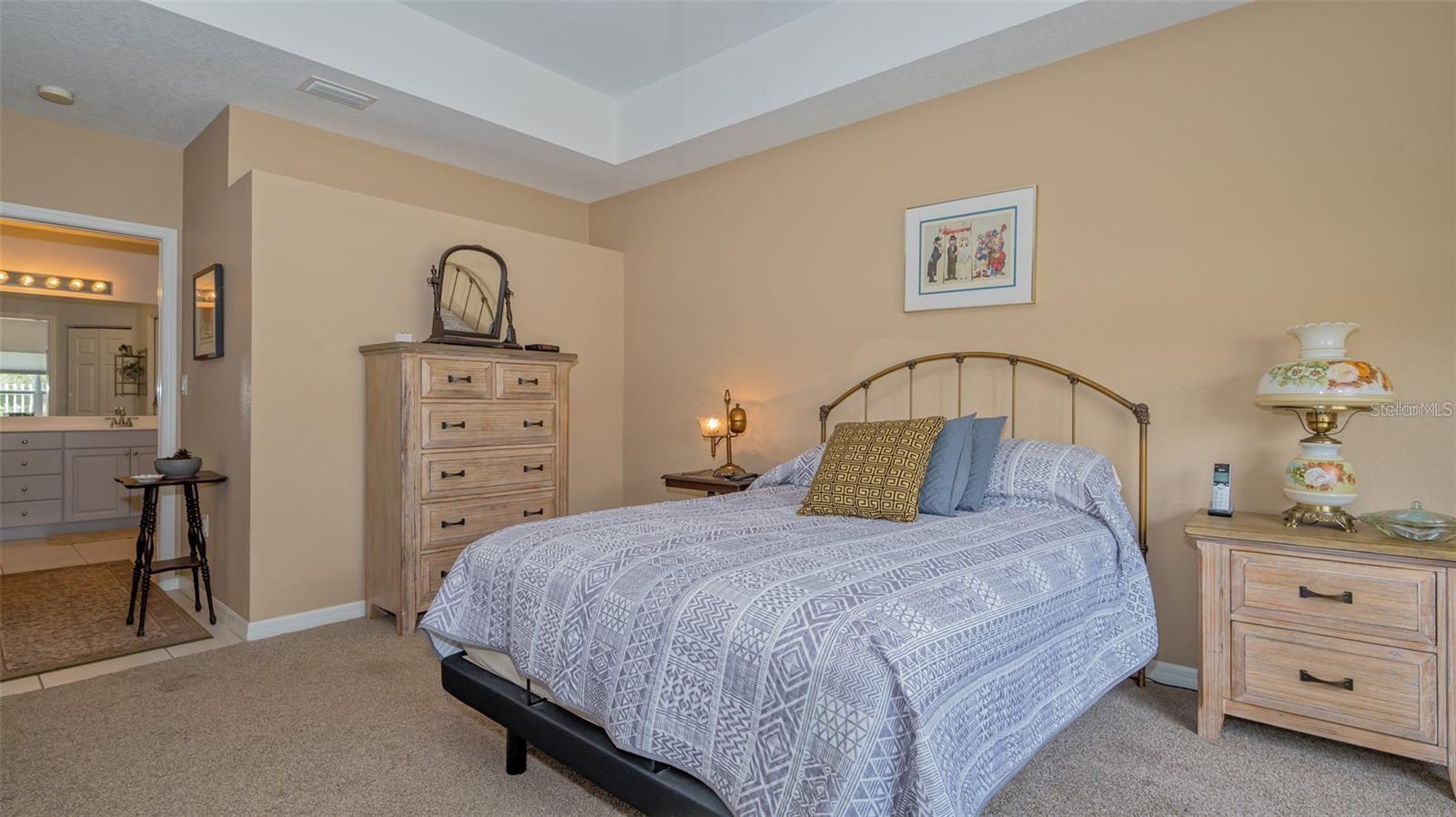 7357 FOUNTAIN PALM CIR #11-102