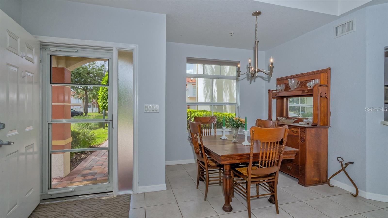 7357 FOUNTAIN PALM CIR #11-102