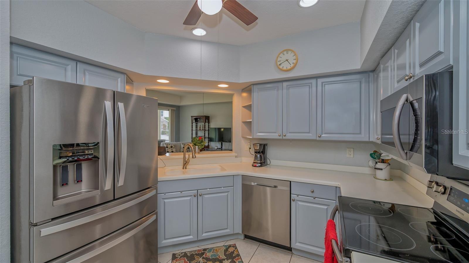 7357 FOUNTAIN PALM CIR #11-102