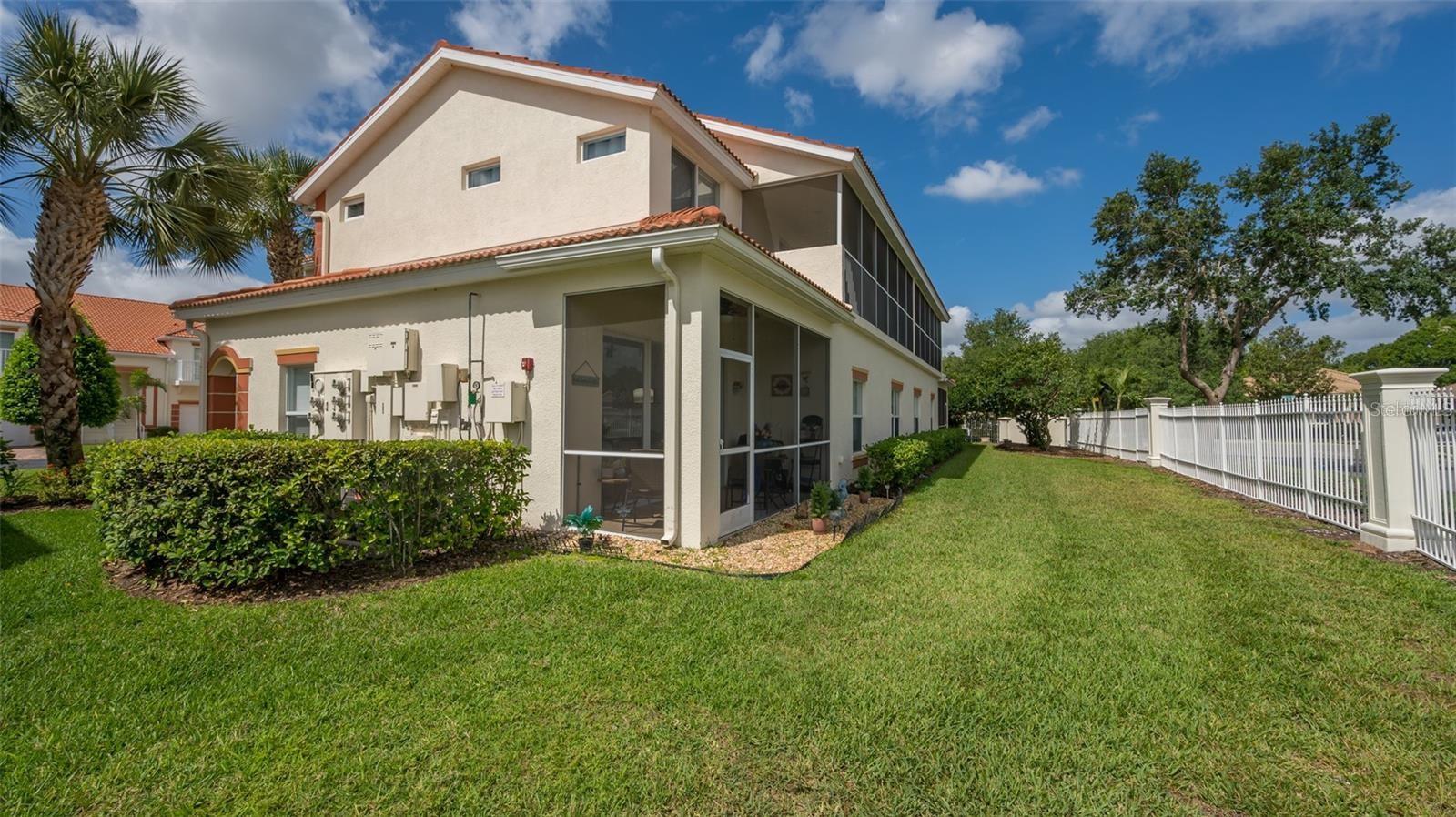 7357 FOUNTAIN PALM CIR #11-102