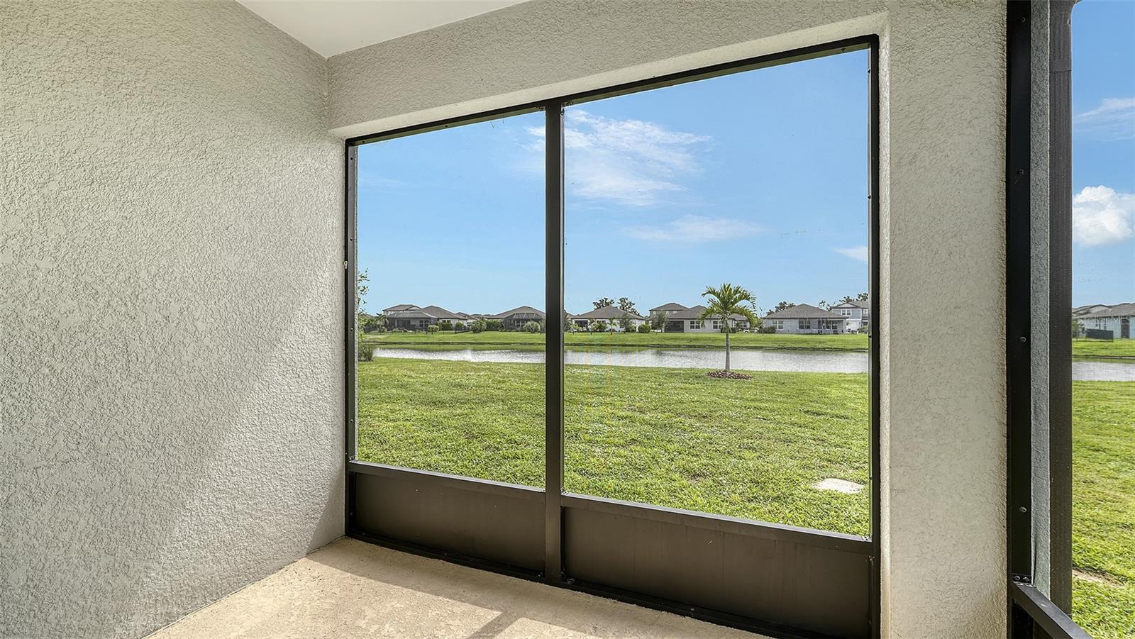 9304 ROYAL RIVER CIR