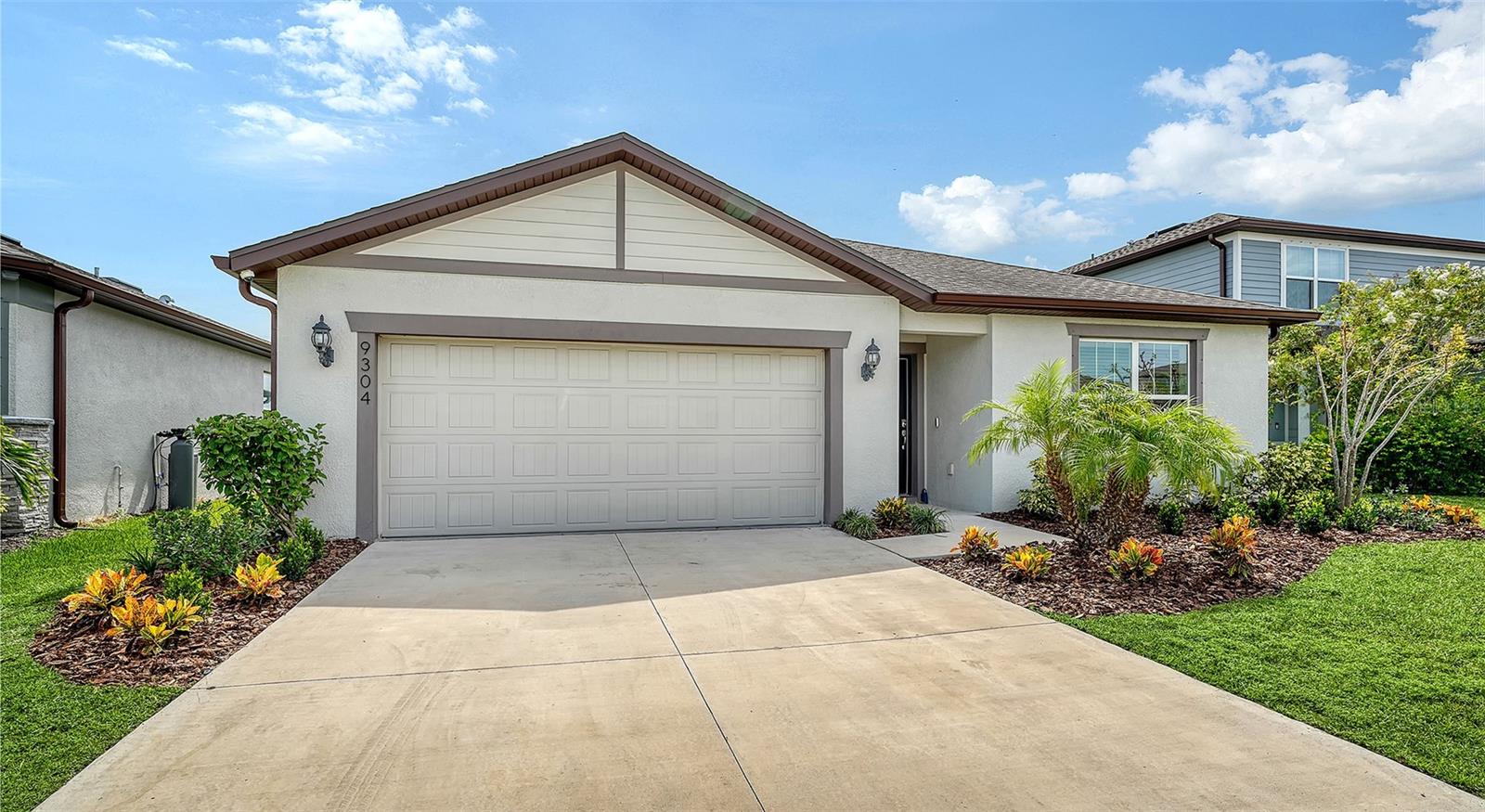 9304 ROYAL RIVER CIR