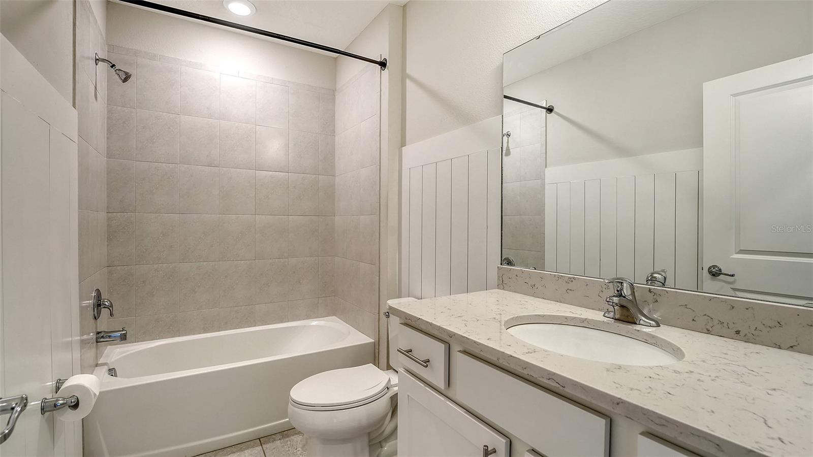 9304 ROYAL RIVER CIR