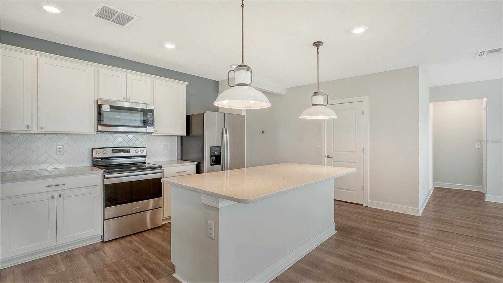 9304 ROYAL RIVER CIR