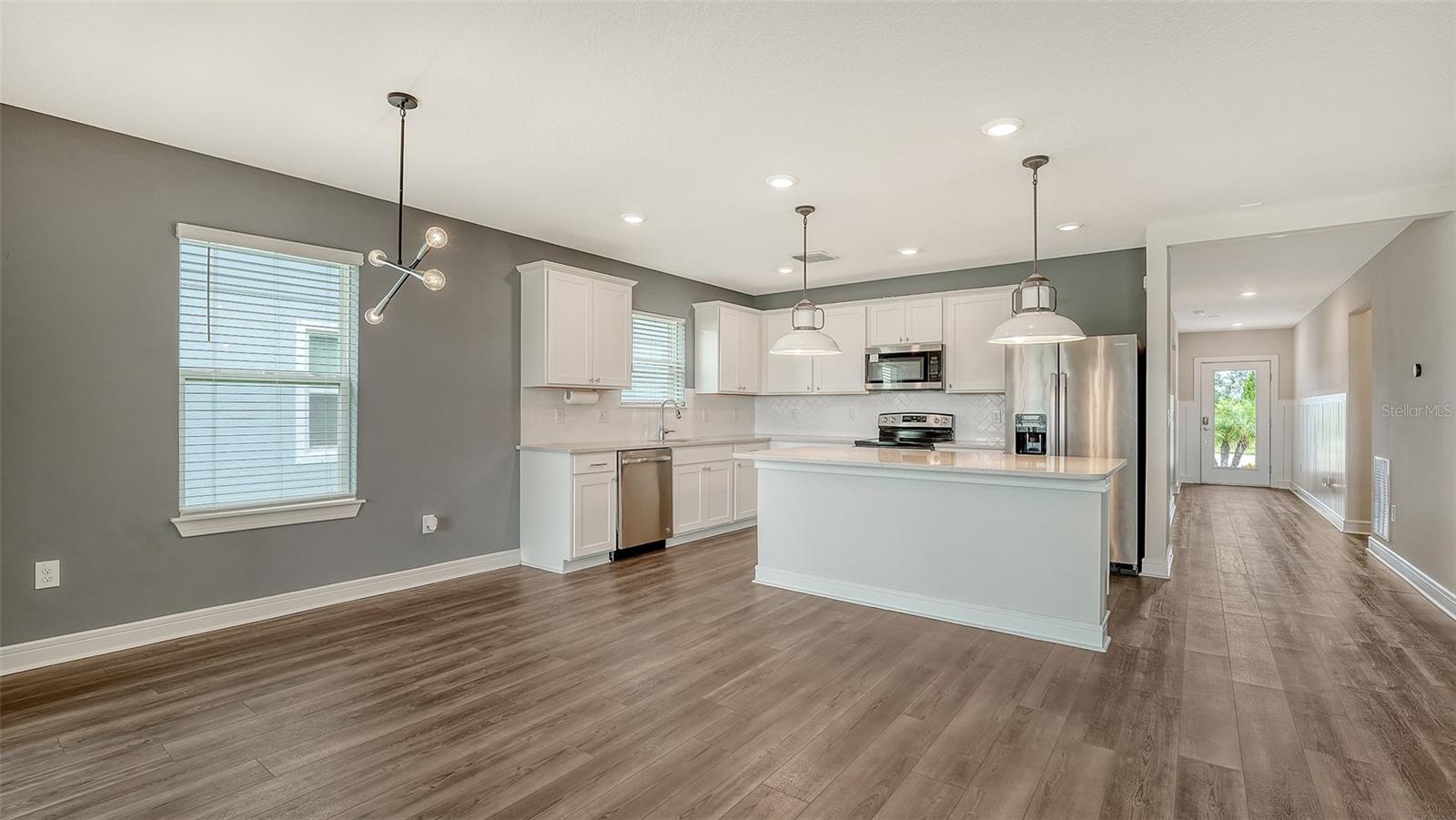 9304 ROYAL RIVER CIR