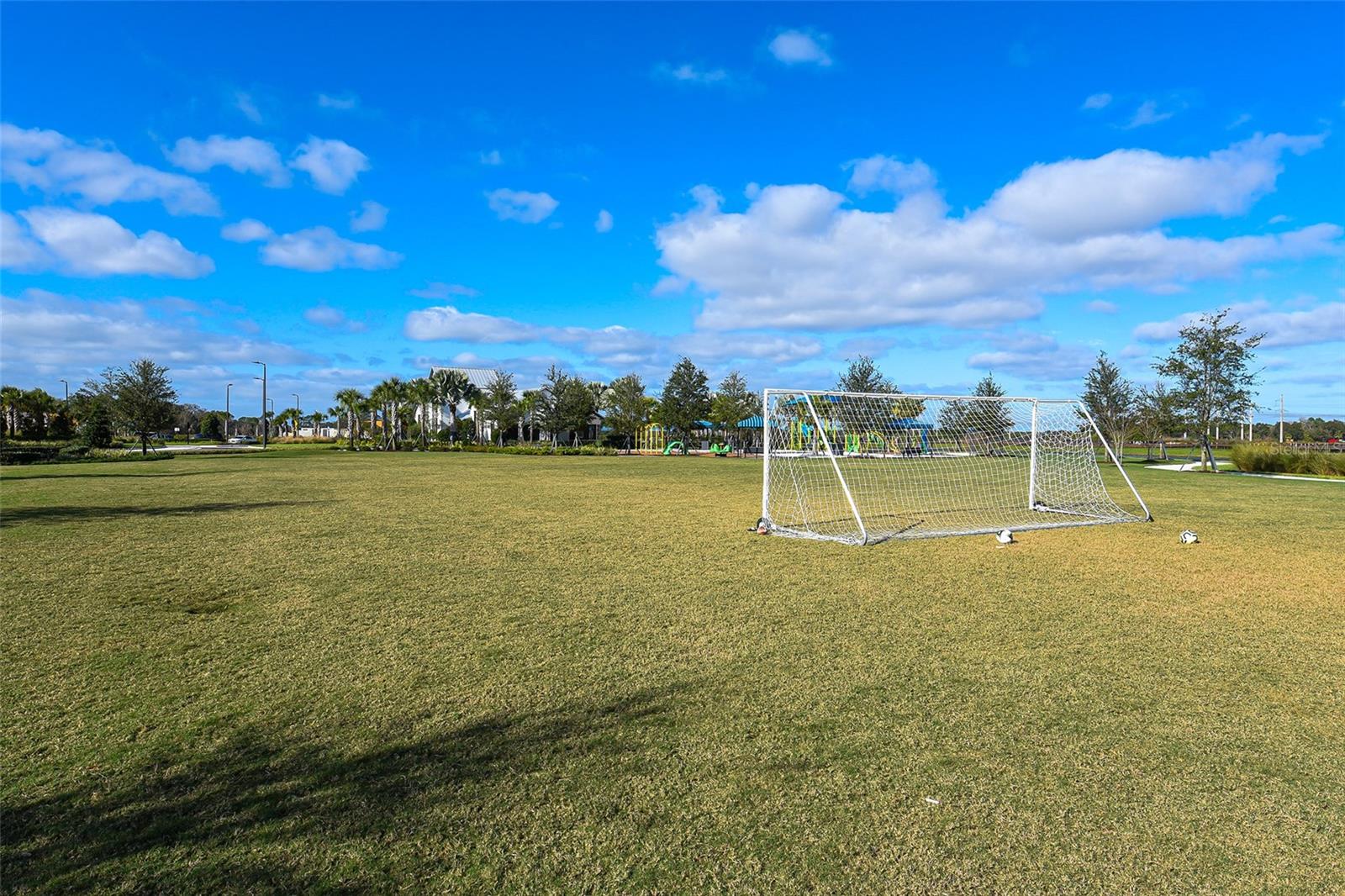 9304 ROYAL RIVER CIR