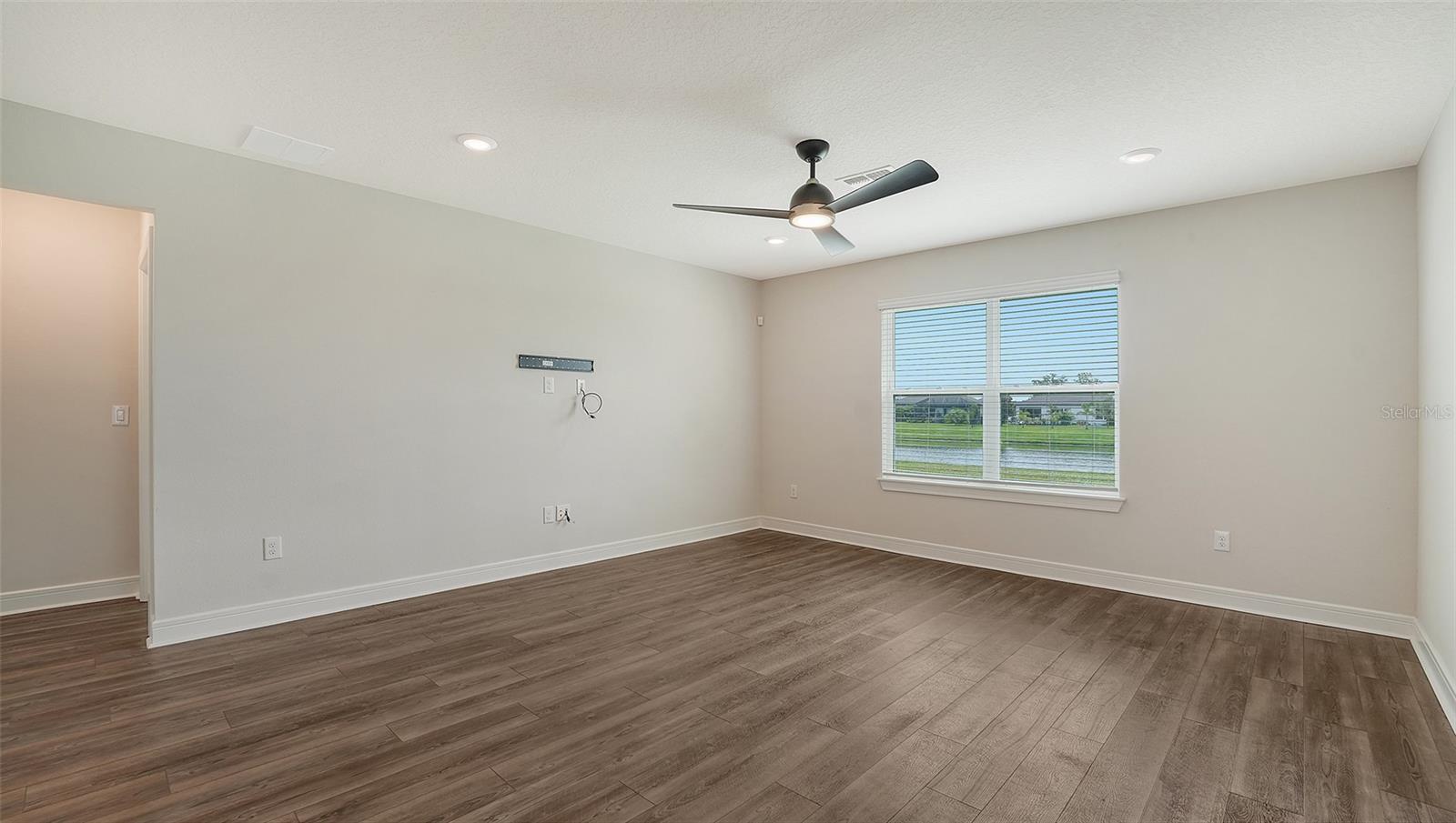 9304 ROYAL RIVER CIR