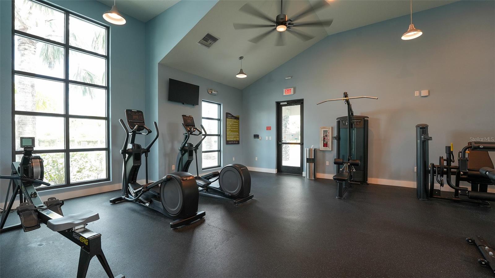 9304 ROYAL RIVER CIR