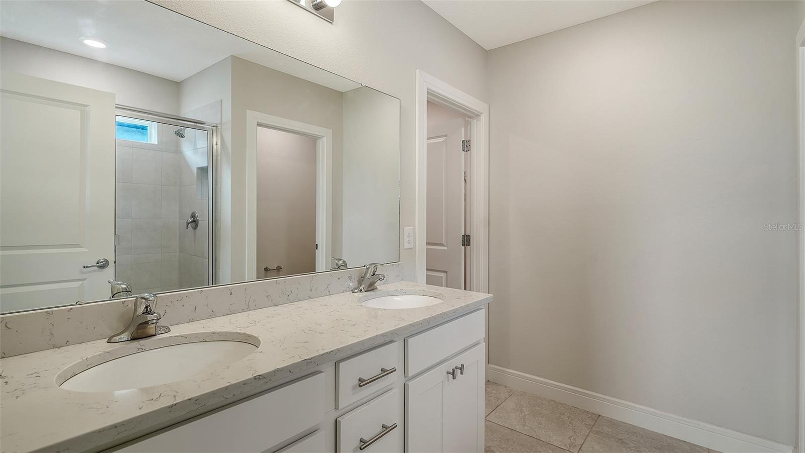 9304 ROYAL RIVER CIR