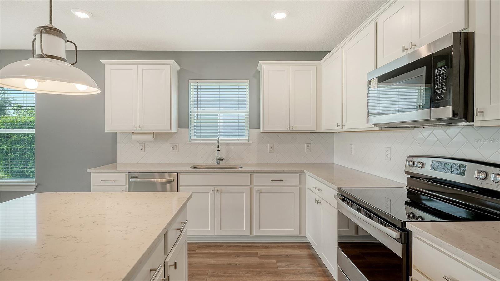 9304 ROYAL RIVER CIR