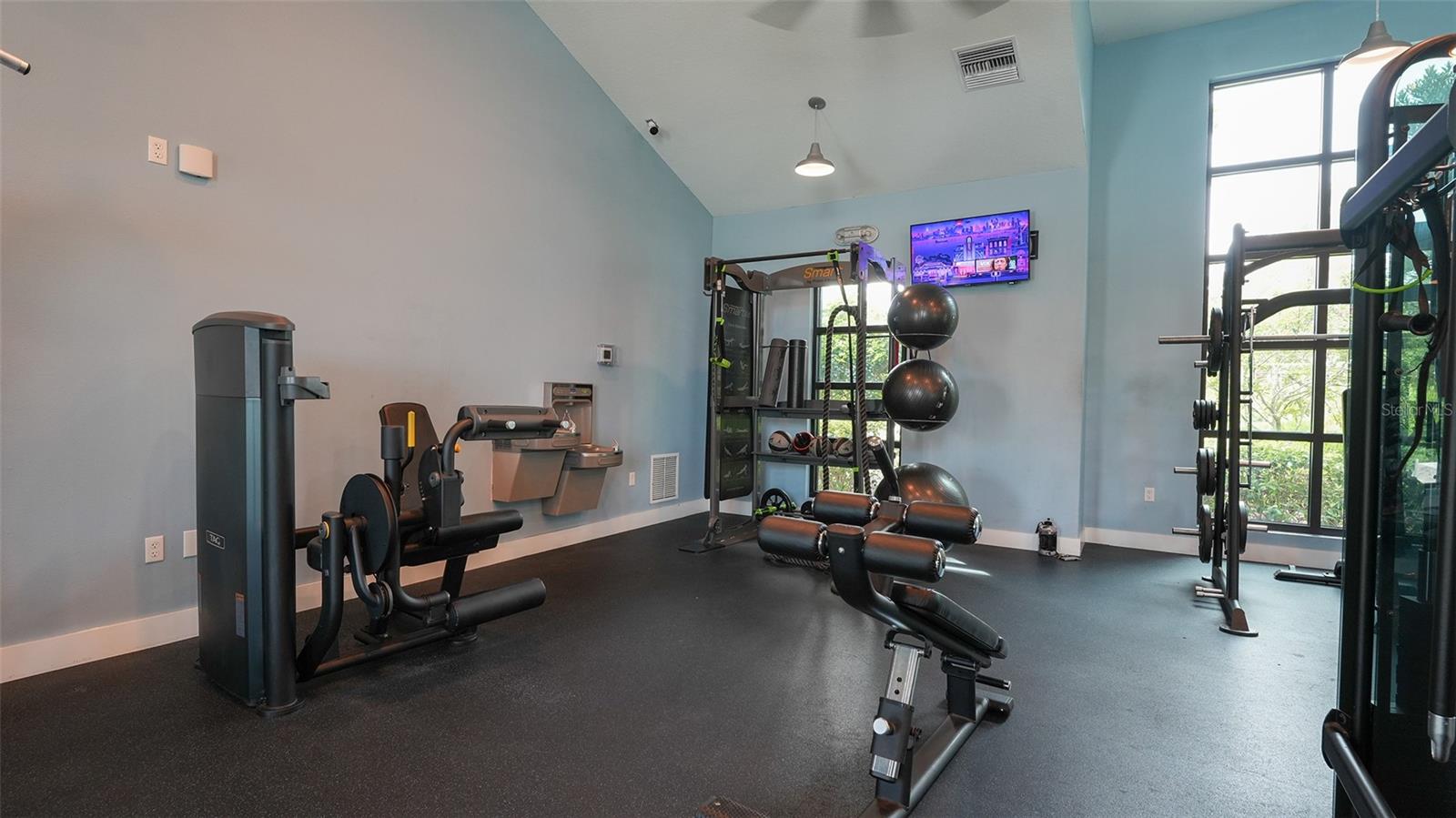 9304 ROYAL RIVER CIR