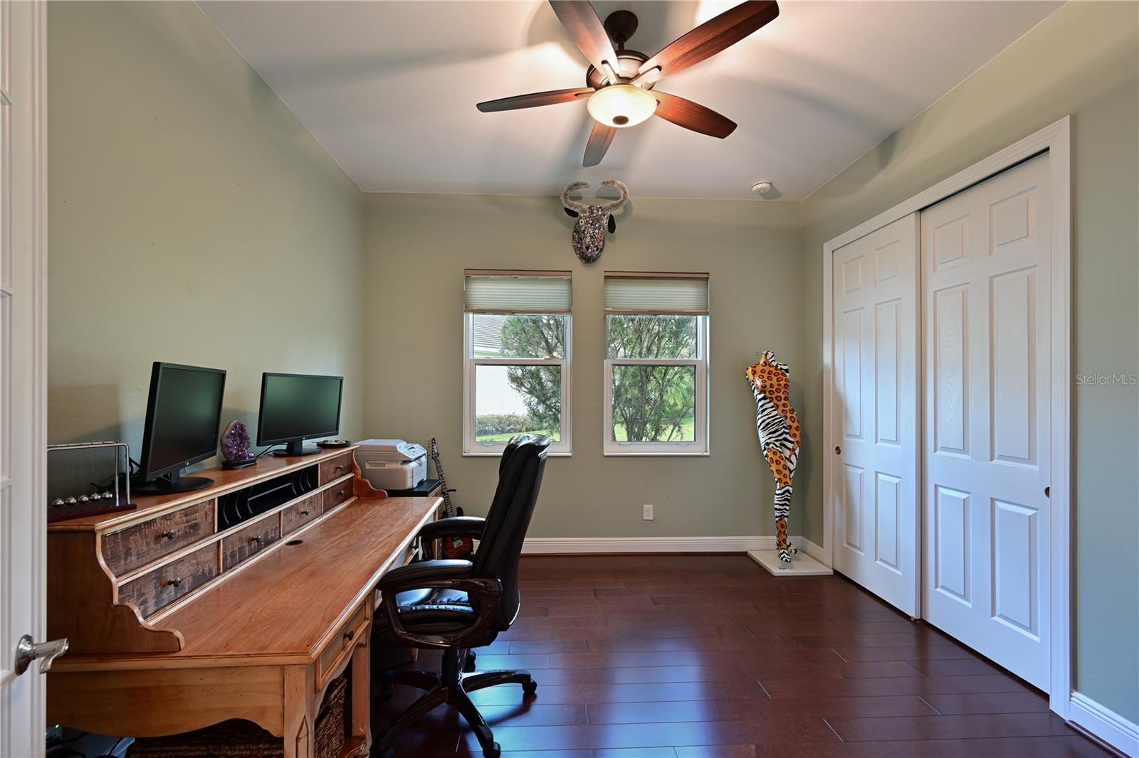 931 MANGROVE EDGE CT