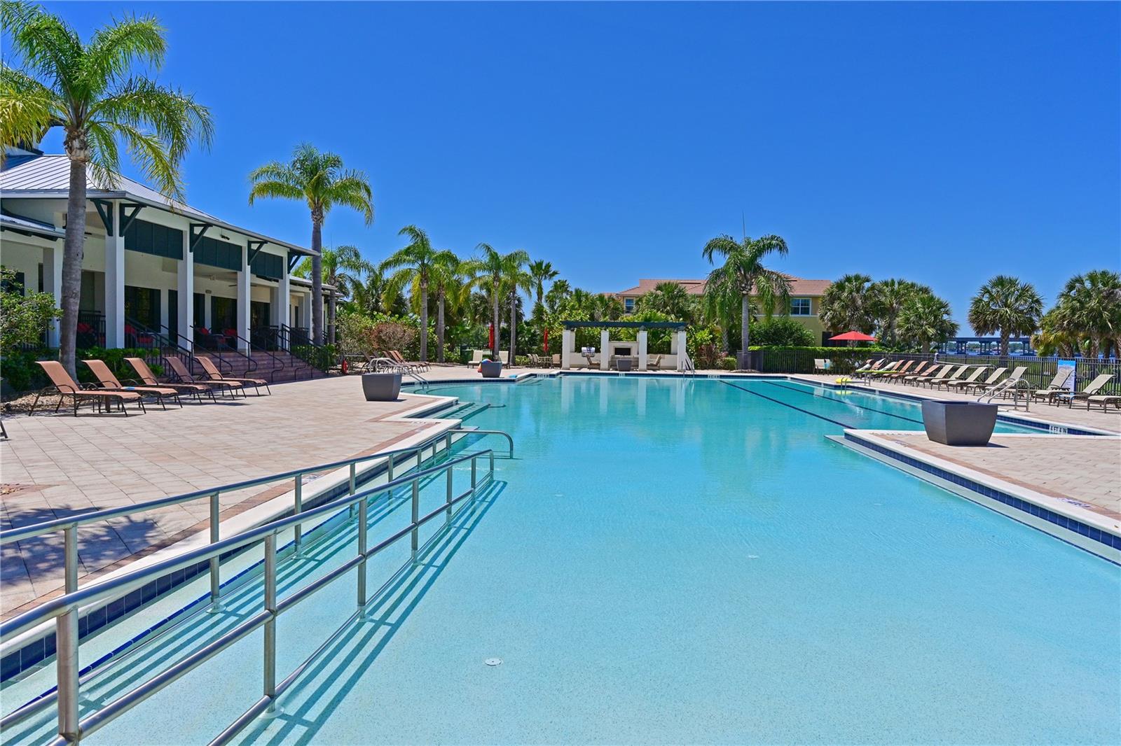 931 MANGROVE EDGE CT