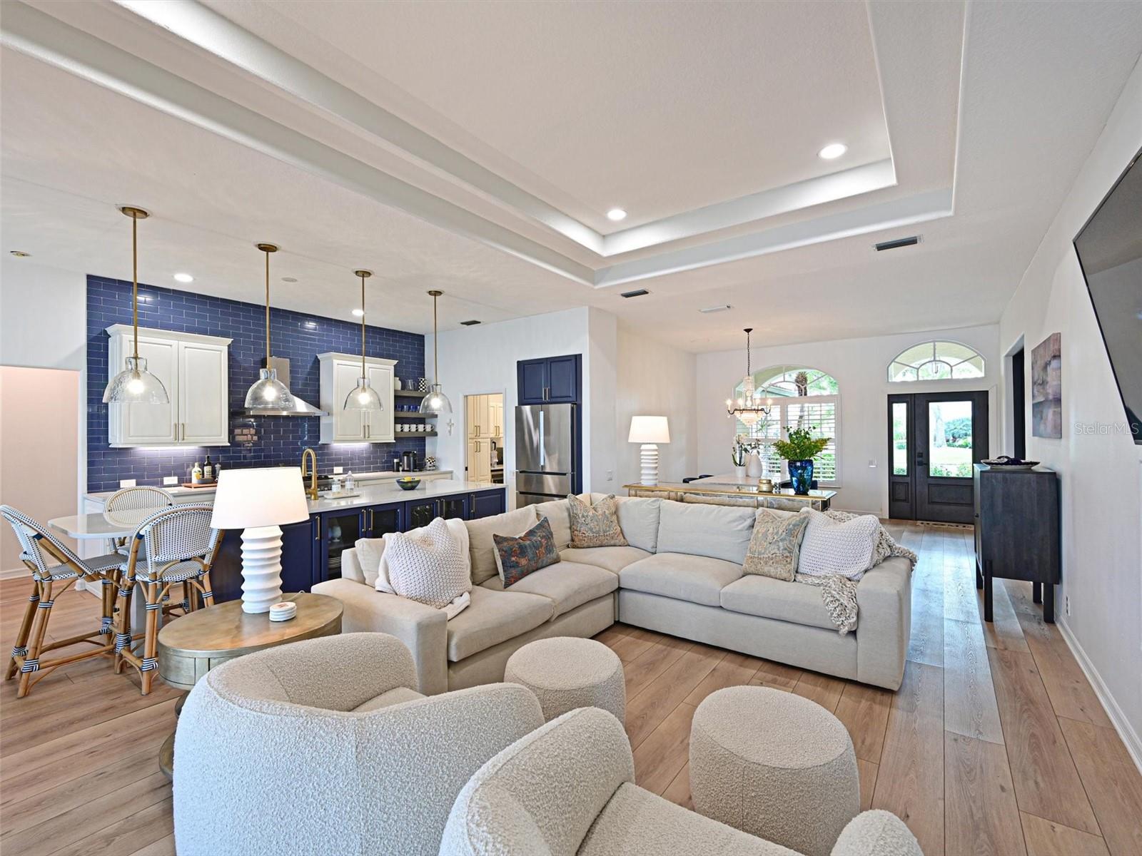 6619 WATERS EDGE WAY