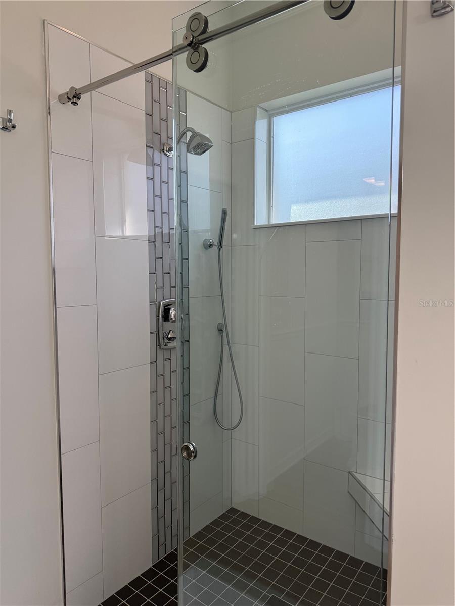 6619 WATERS EDGE WAY