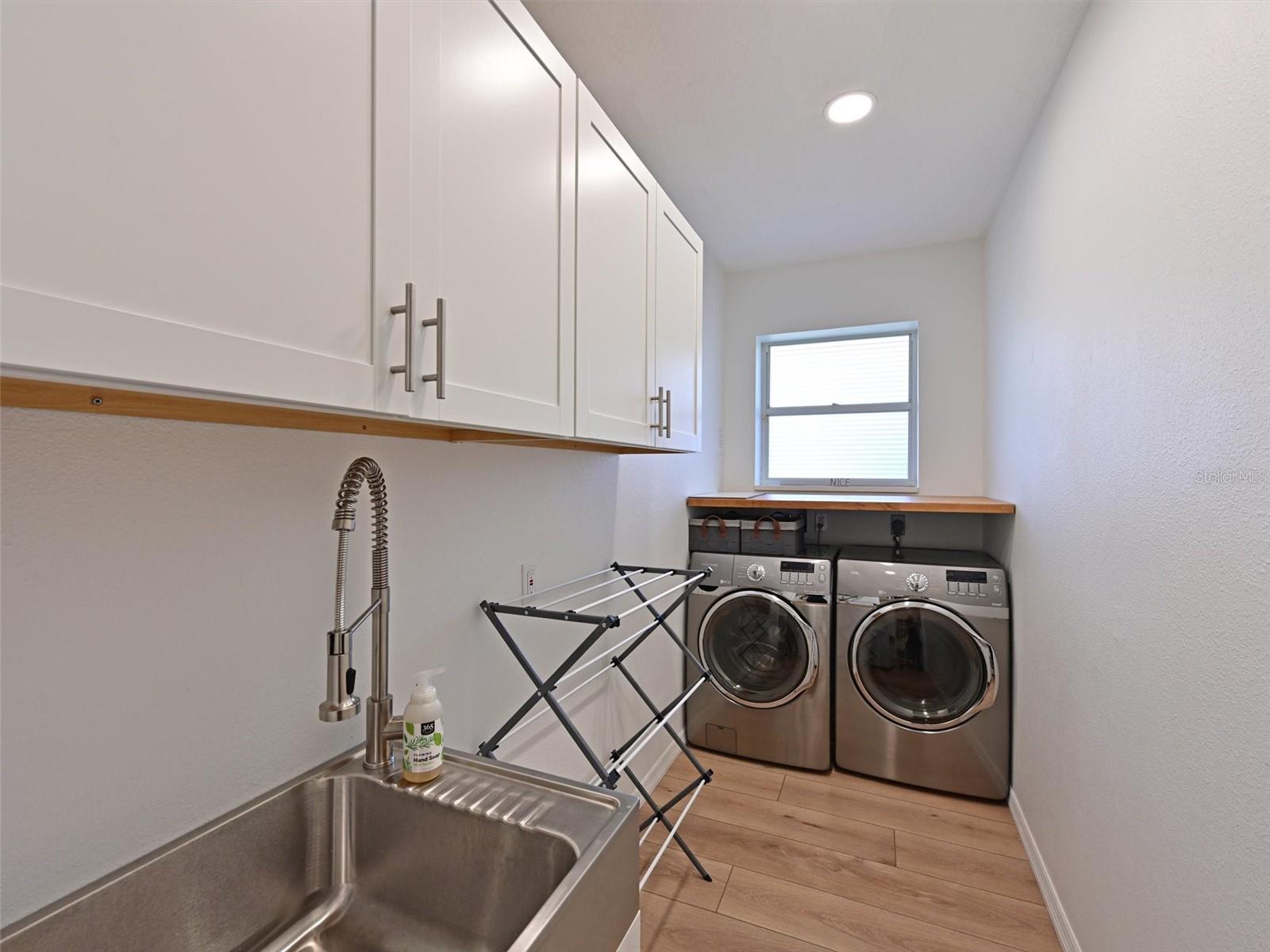 6619 WATERS EDGE WAY