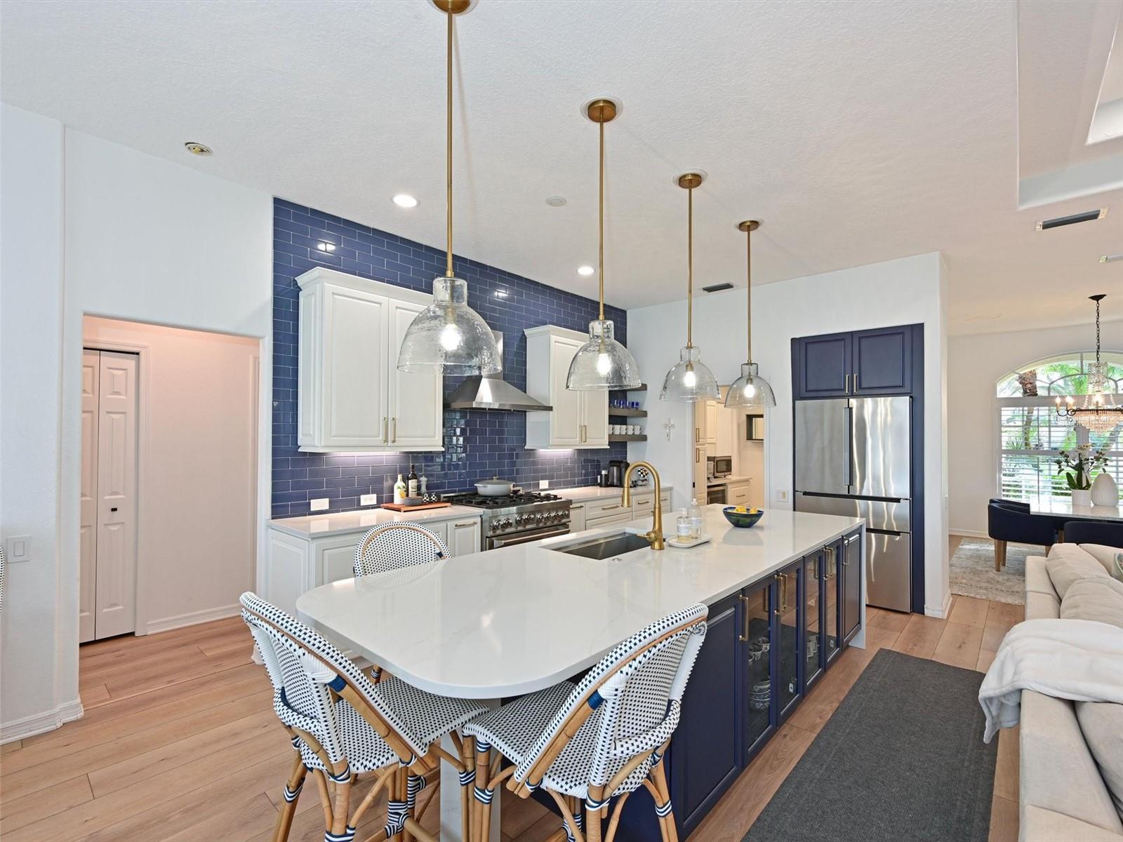 6619 WATERS EDGE WAY