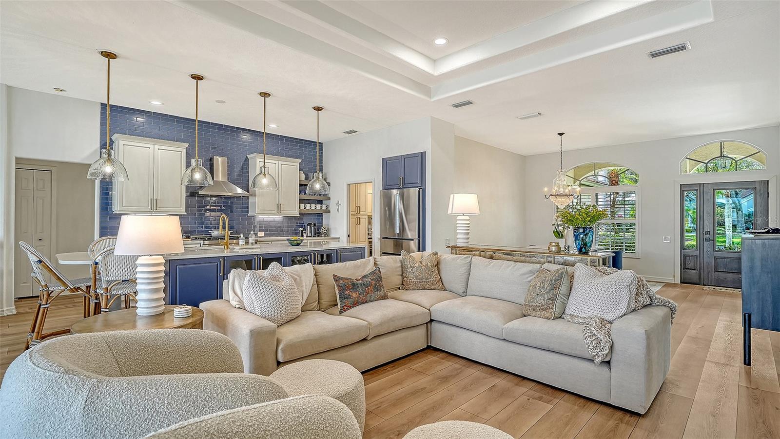 6619 WATERS EDGE WAY