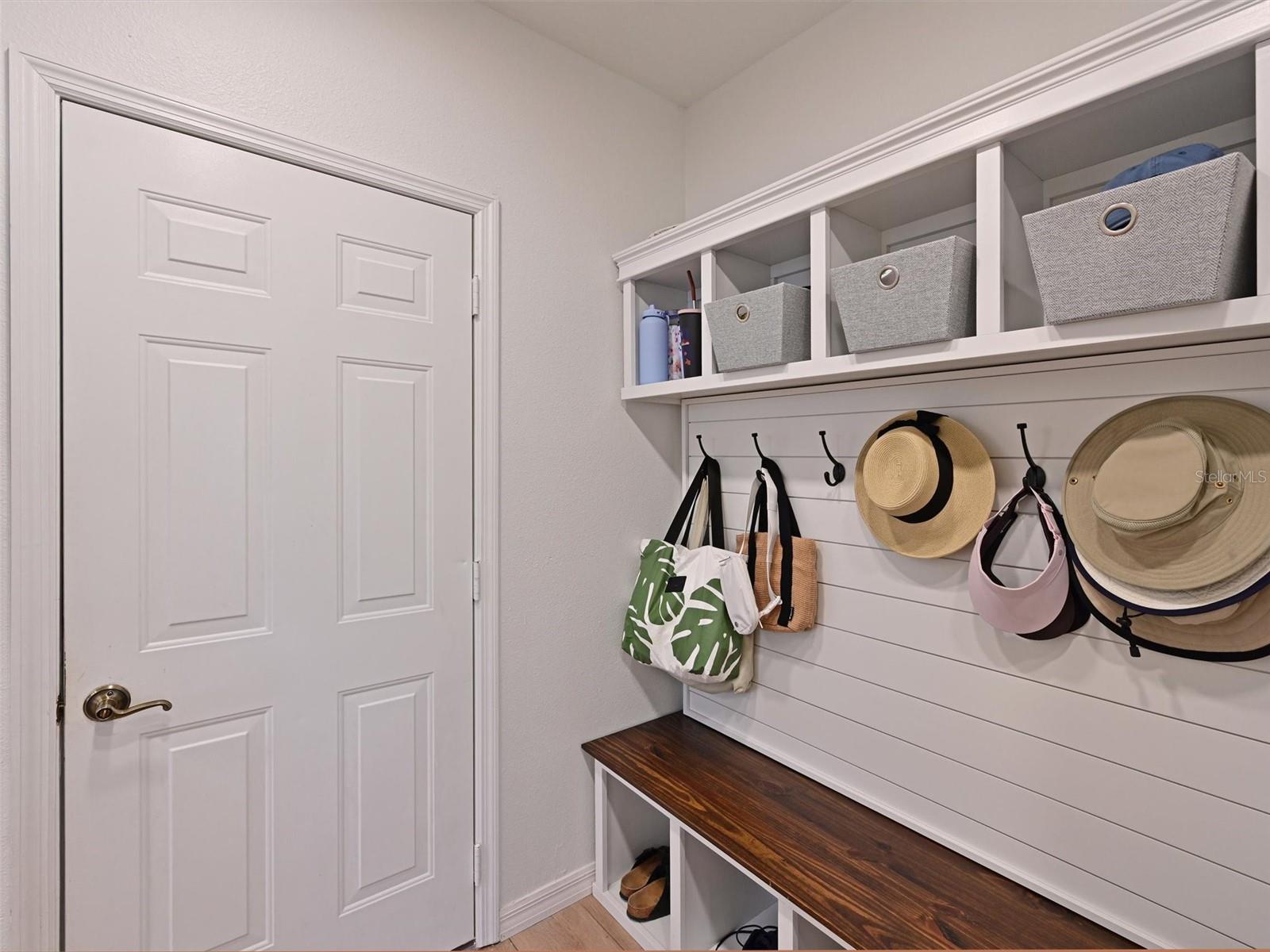 6619 WATERS EDGE WAY