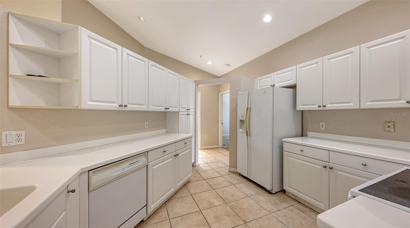 7641 SWEETBAY CIR #7641