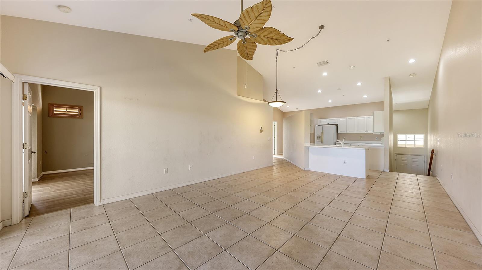 7641 SWEETBAY CIR #7641