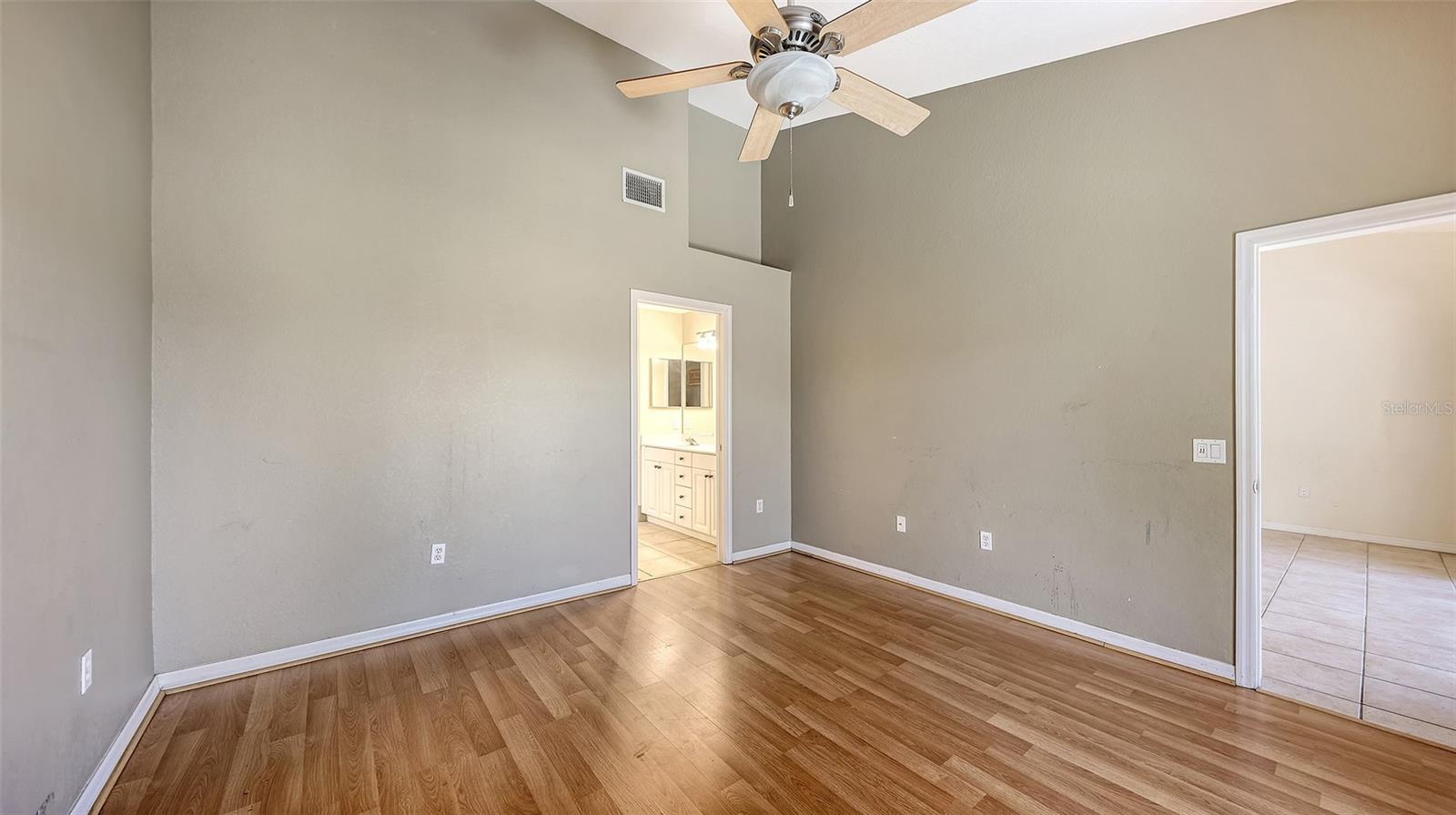 7641 SWEETBAY CIR #7641