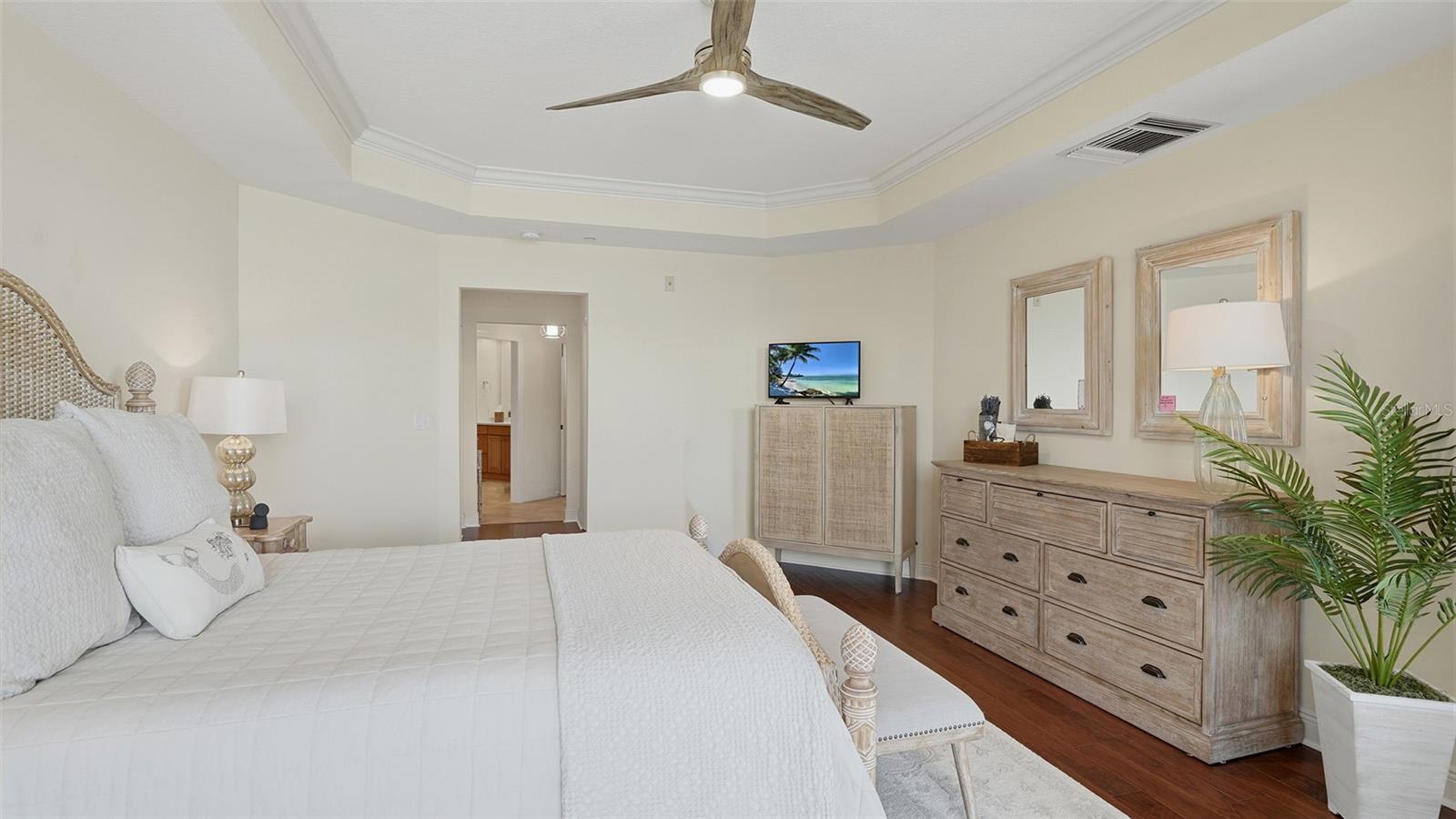 6340 WATERCREST WAY #301